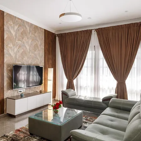 Emerald Apartment 301 Nr Mg Road Daily Housekeeping